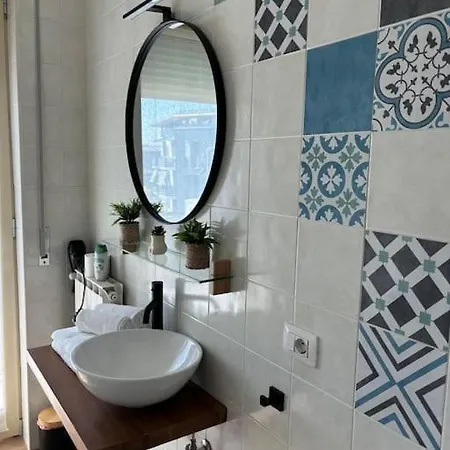 Nest - 2 2 Bagni Parcheggio Gratuito דירה ורונה