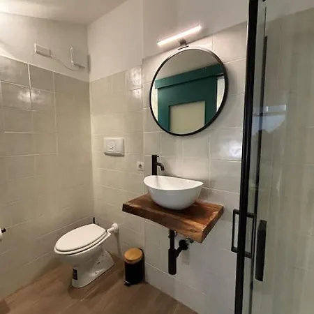 Διαμέρισμα Nest - 2 2 Bagni Parcheggio Gratuito *