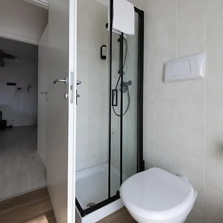 Nest - 2 2 Bagni Parcheggio Gratuito Apartamento Verona